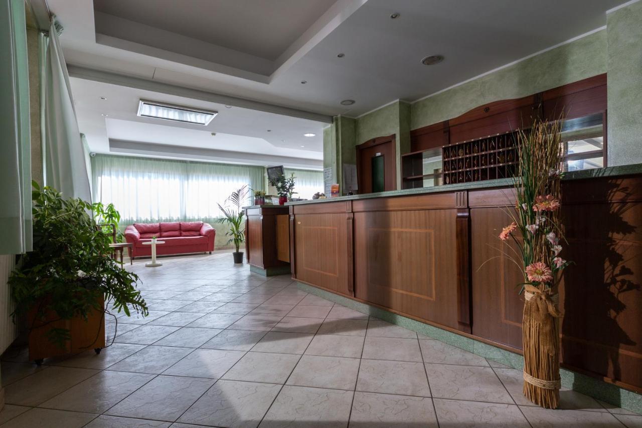 Hotel Belvedere Porto SantʼElpidio Eksteriør bilde