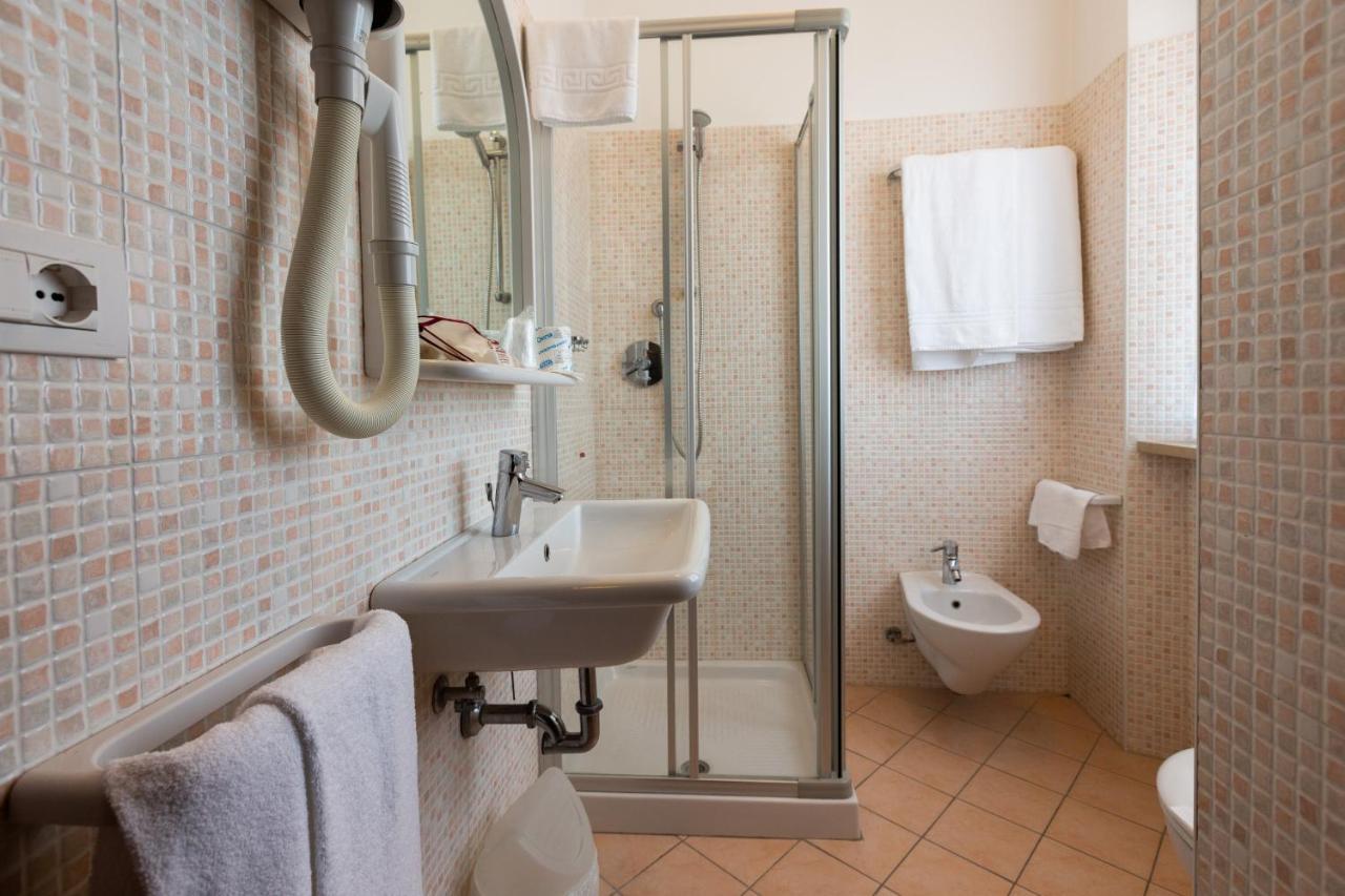 Hotel Belvedere Porto SantʼElpidio Eksteriør bilde